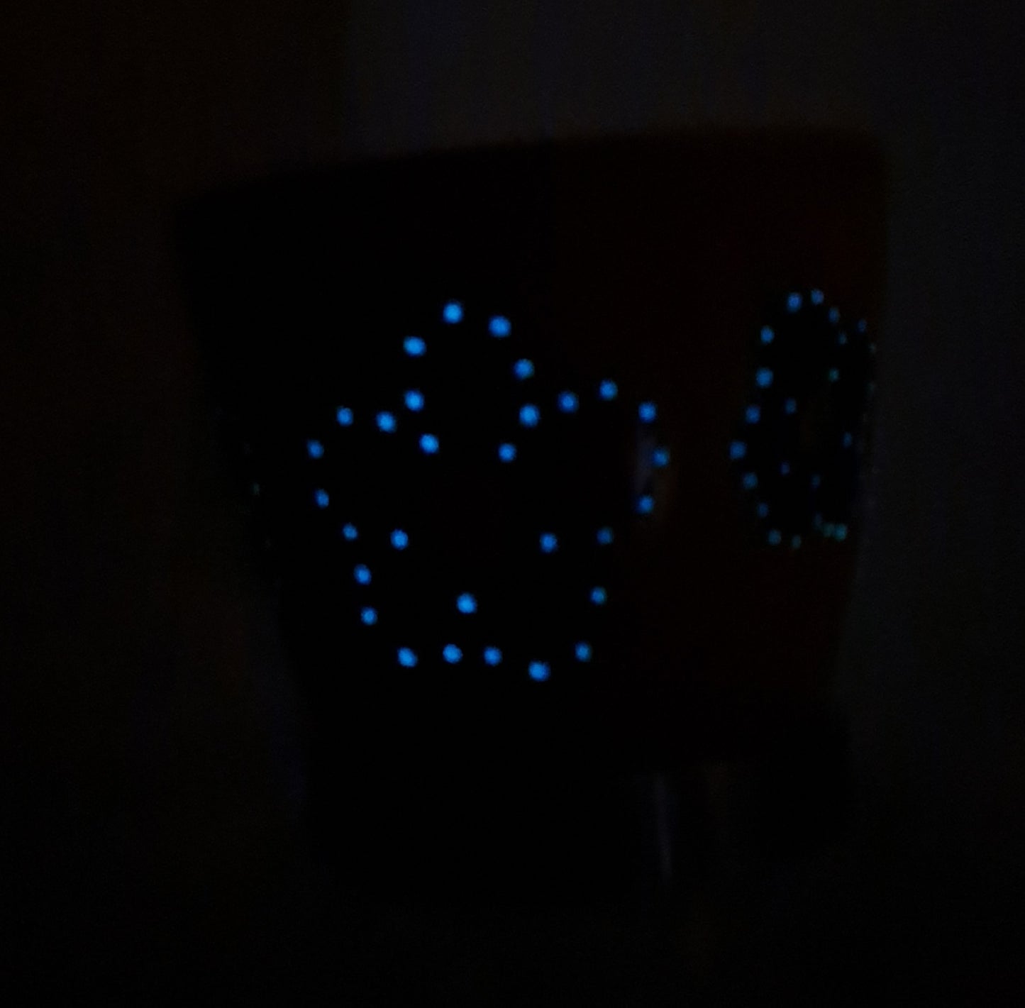 Glow in the dark Topf "sad flowers"