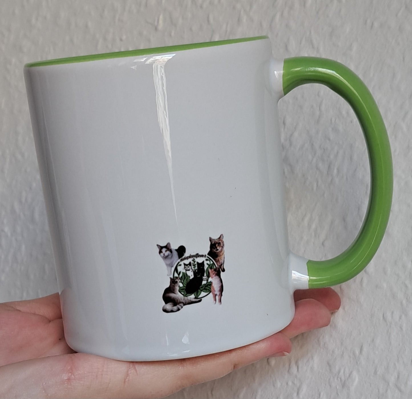 Keramiktasse "Leaf me alone"