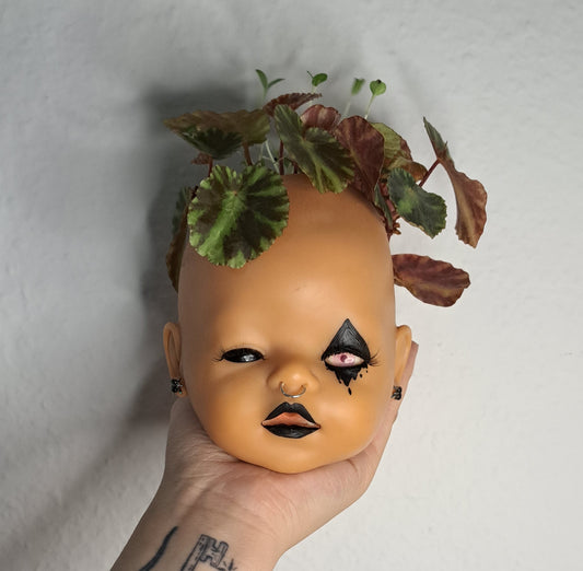 Handbemalter Baby Topf "Gothic Born"
